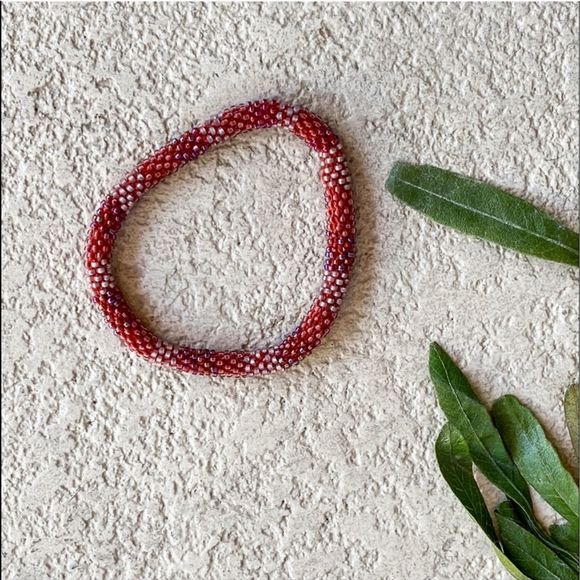 Urban Outfitters Jewelry - 🚫SOLD🚫 Naomi Nepal Glass Bead Bracelet